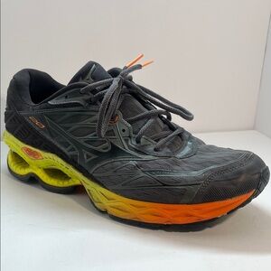 Mizuno gray and Orange Athletic Shoes